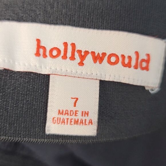 HOLLYWOULD Pencil Skirt    - Picture 6 of 7